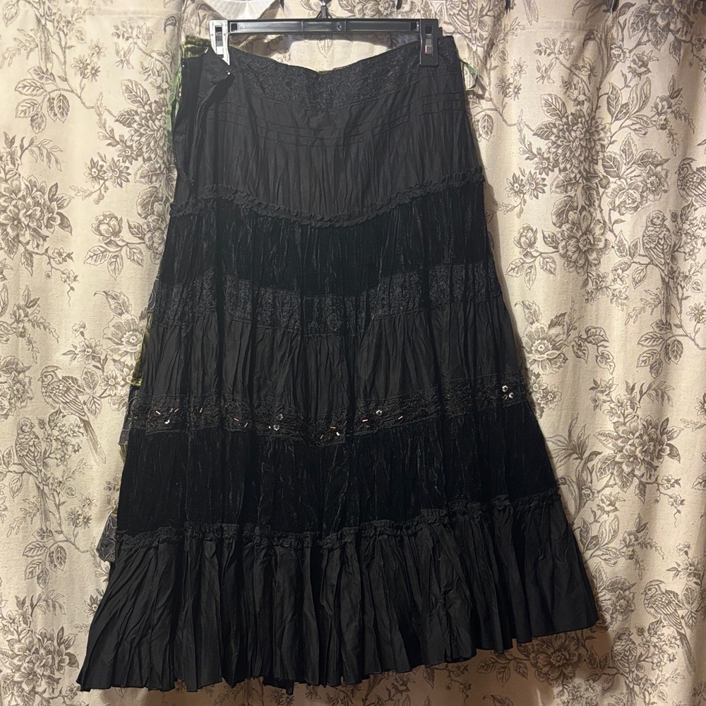 Elegant Black Women's Skirt